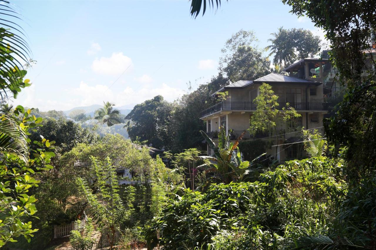 Chathu Holiday Home Kandy Exterior photo
