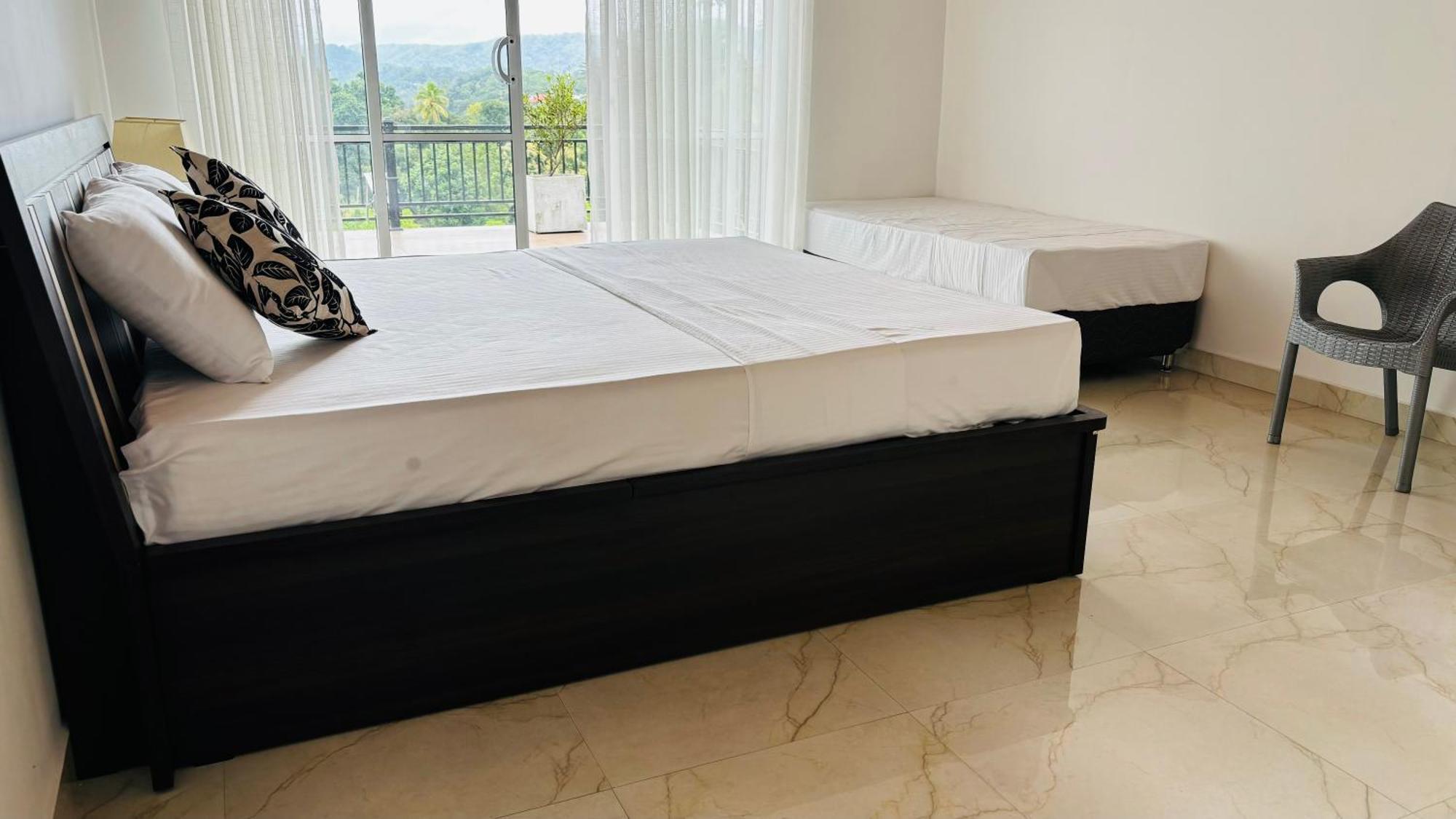 Chathu Holiday Home Kandy Exterior photo